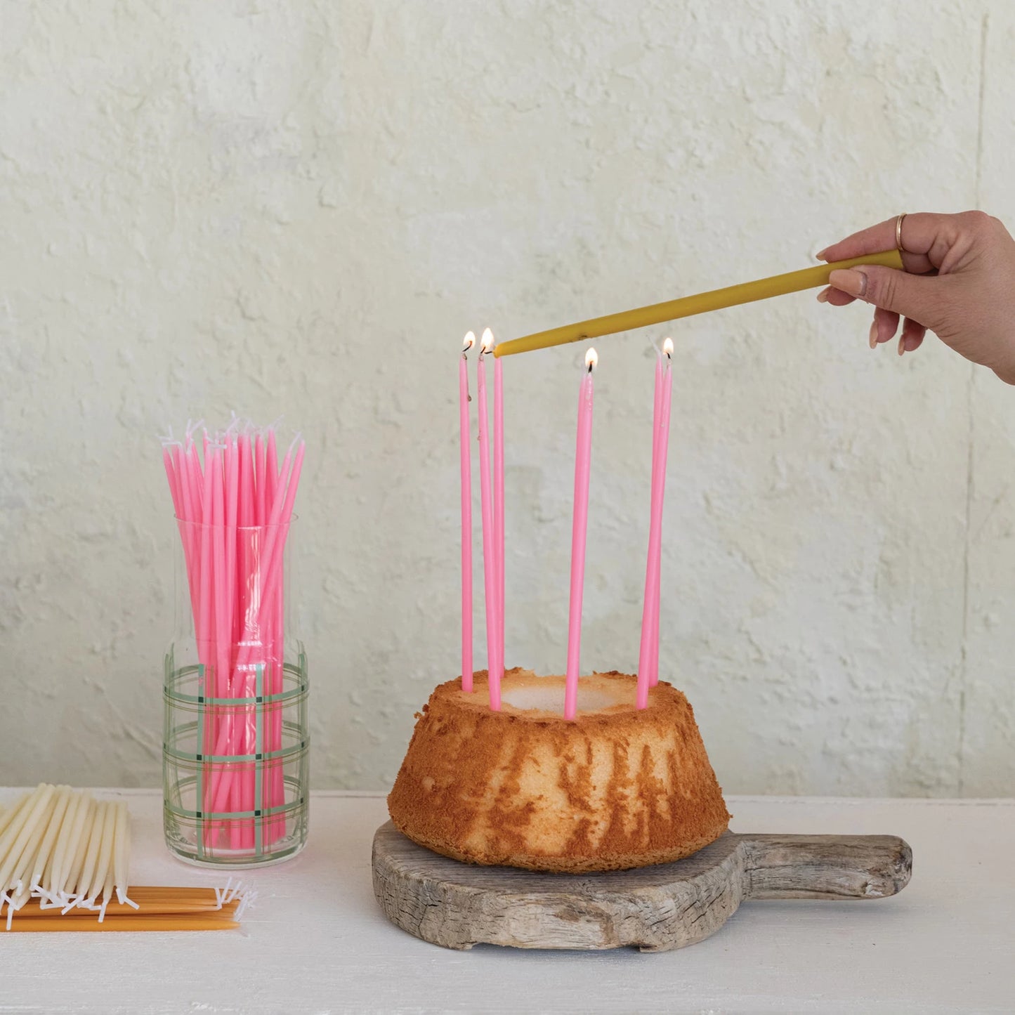 Approx. 1/4" Round x 10"H Unscented Thin Taper Candle Pink