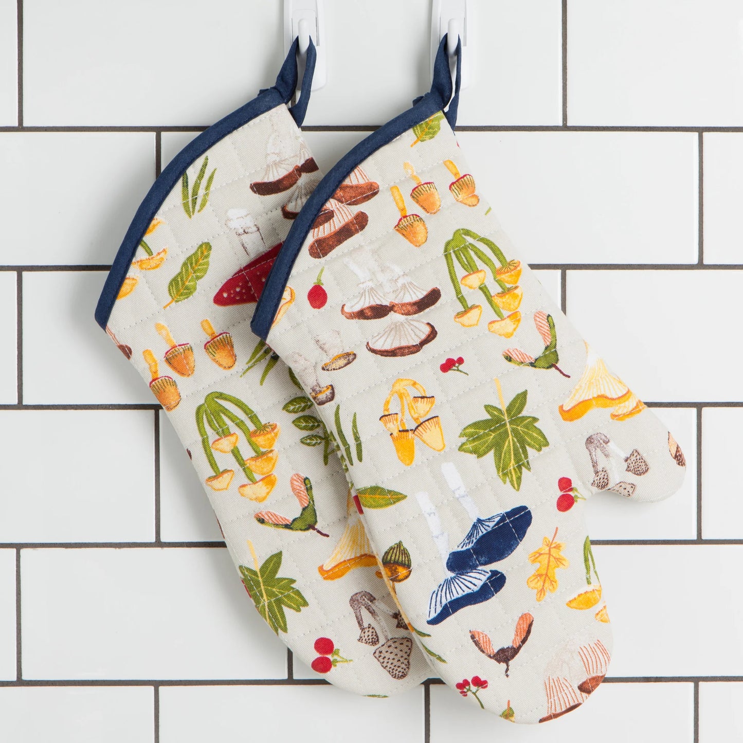 Field Mushrooms Chef Mitt Set of 2