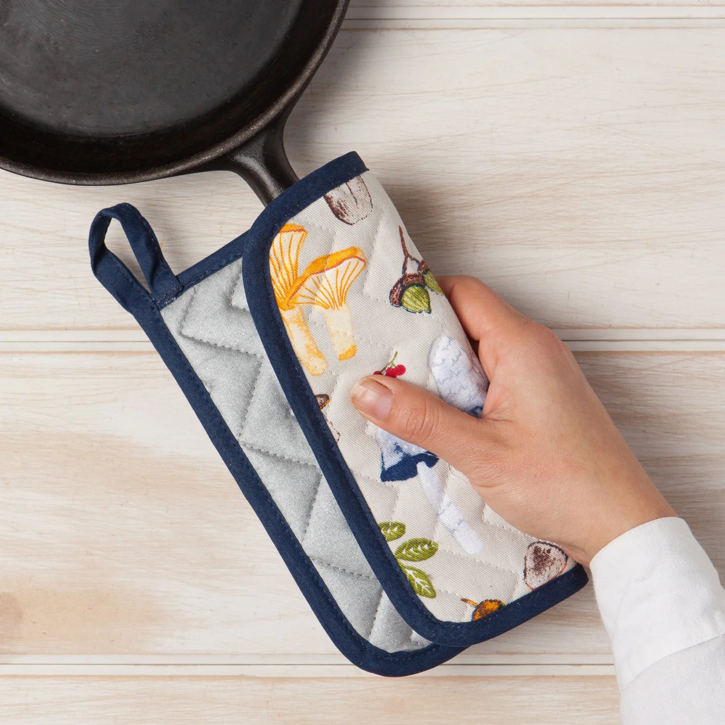 Field Mushrooms Pot Holder