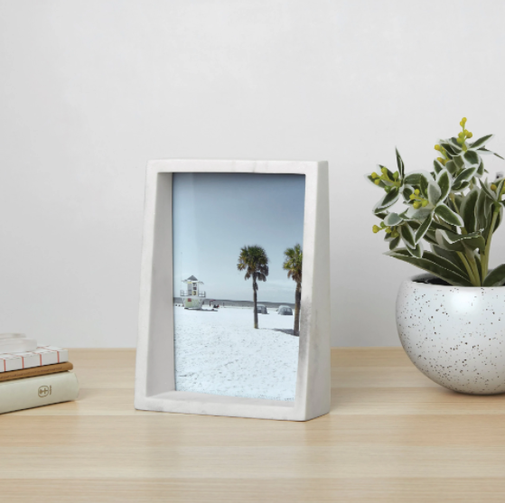 Edge Marble Photo Frame 5" X 7"