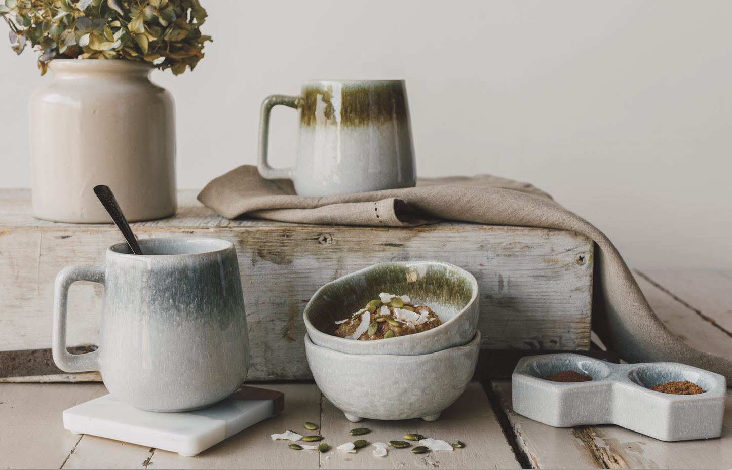 Reactive Glaze Mineral Bowl Mist Green