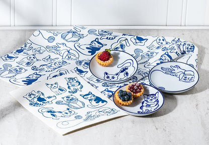 Small Plate With Playful Cats