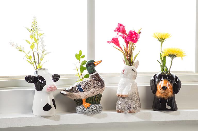 Sitting Cute Rabbit Bud Vase