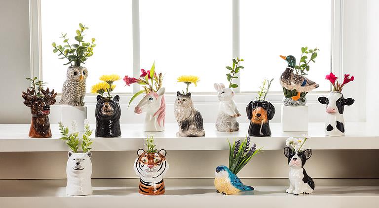 Sitting Cute Rabbit Bud Vase