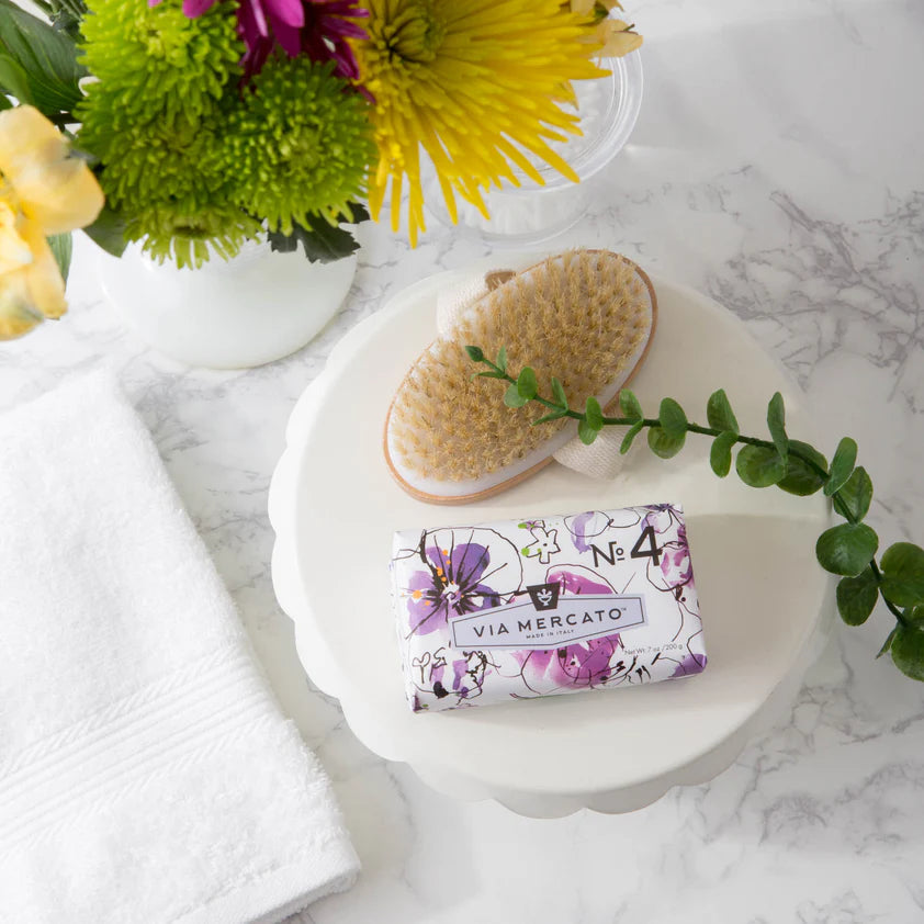 Via Mercato No.4 Soap - Violets Magnolia + Amber