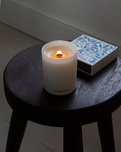 Linen Classic Candle (9 oz.)