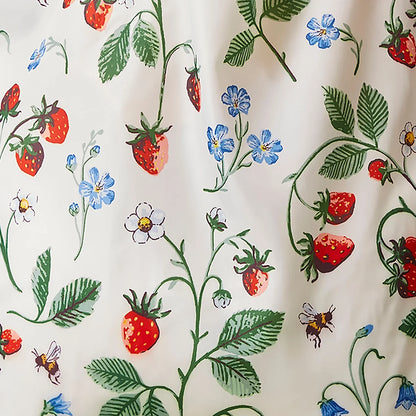 Strawberry Patch Roll-up Bag
