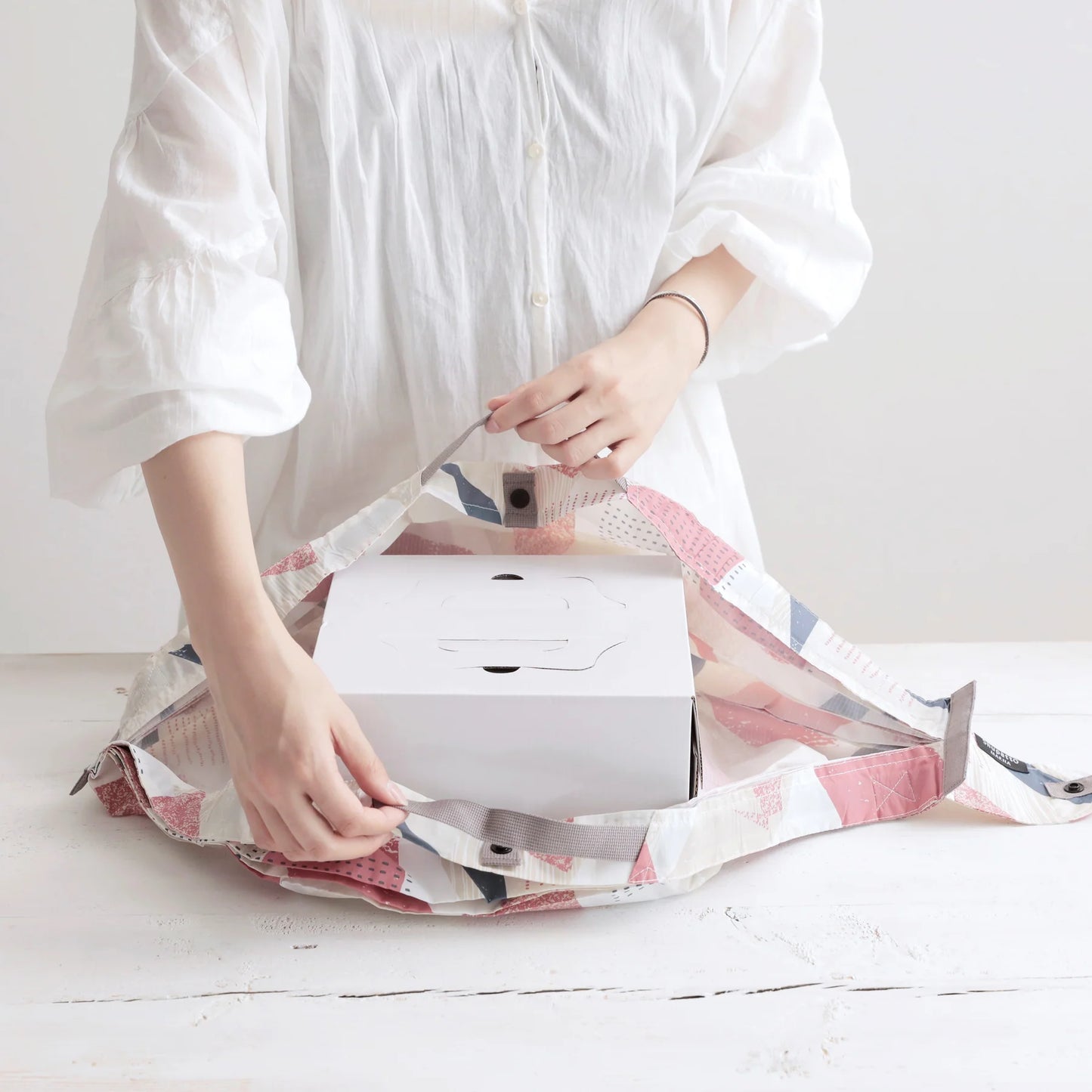 Shupatto Compact Reusable Bag Medium Hagire