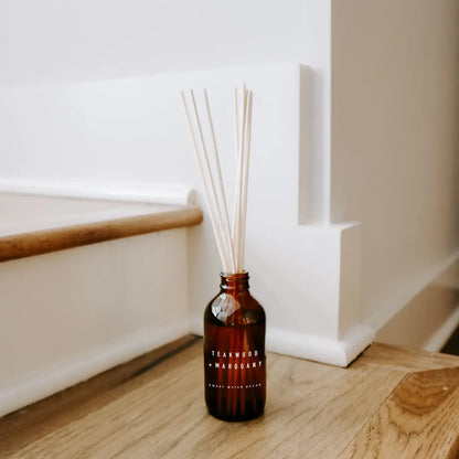 Teakwood And Mahogany Reed Diffuser