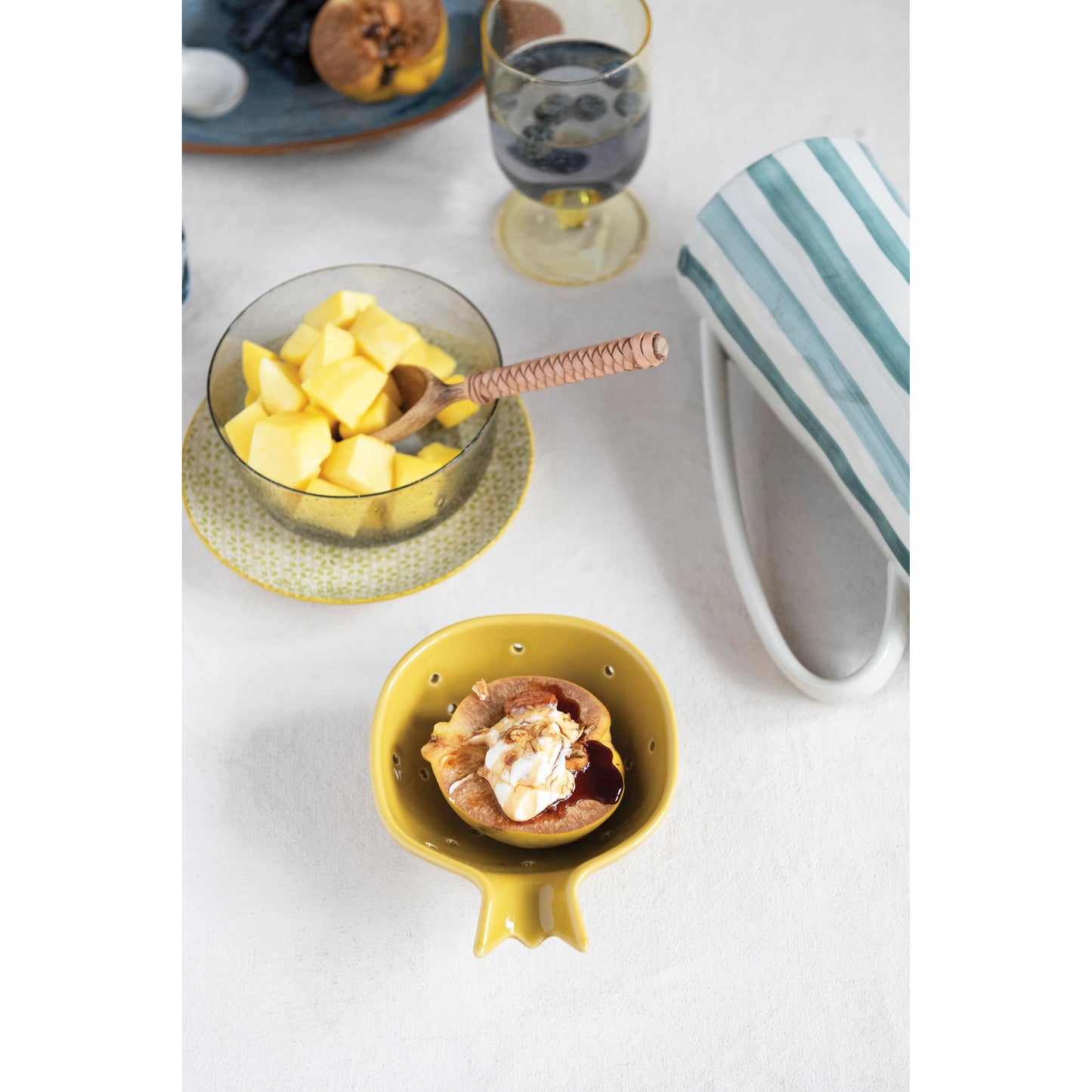 Blueberry Bowl W/Handle